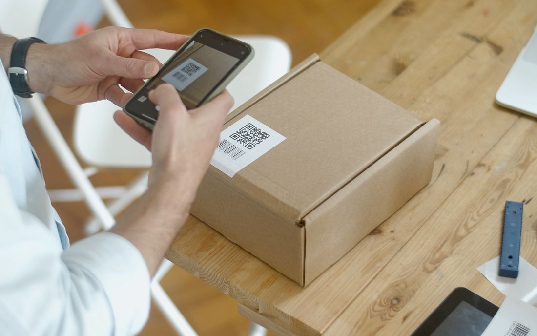 Training staff to use a scanner: a one-day plan